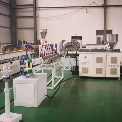 Αγορά Hypet Πλαστικό PVC Κήπος εύκαμπτος ενισχυμένος μηχανισμός παραγωγής σωλήνων/PVC Garden Line online manufacture