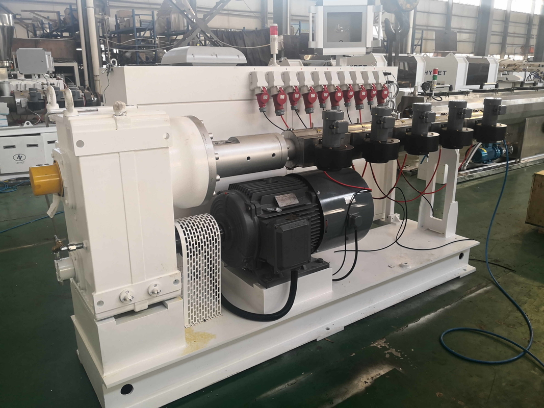 Καρβονικό ασβέστιο Masterbatch PE LDPE PP HDPE Μία βίδα πλαστική μηχανή εκτόξευσης SJ150/30 160kw με ισχύ 450kg/h