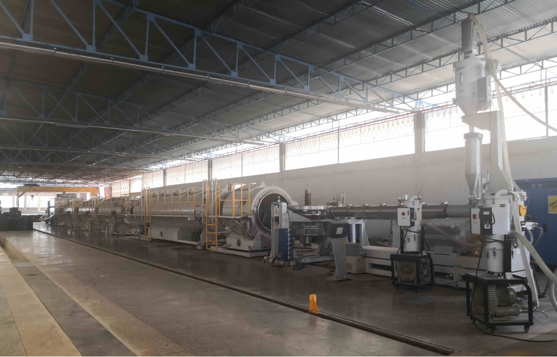 400mm -1000mm πλαστικό HDPE PE σωλήνες κατασκευαστικές μηχανές γραμμή παραγωγής με μεγάλο μονό βίδα extruder SJ150/38 κινητήρα 400kW και απόδοση 1400kg/h
