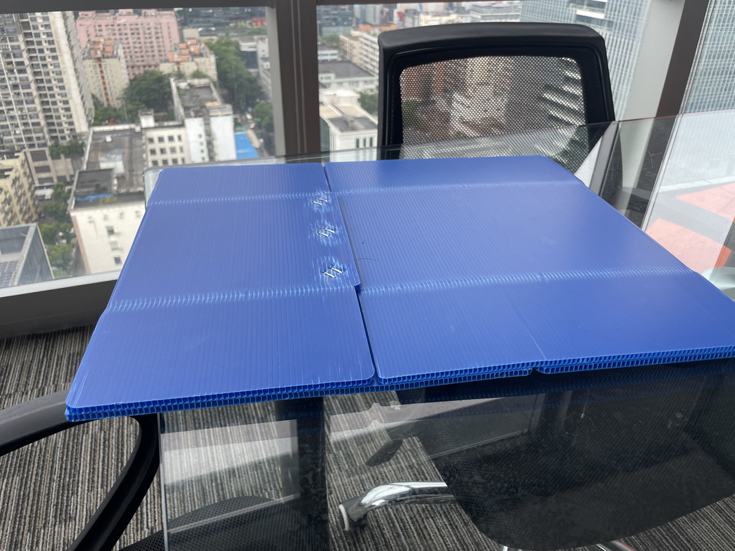 1400 / 1800mm PP Κούφιο Πίνακα Grid Machine PP πλαστική επεξεργασία Κούφιο Πίνακα Extrusion Line