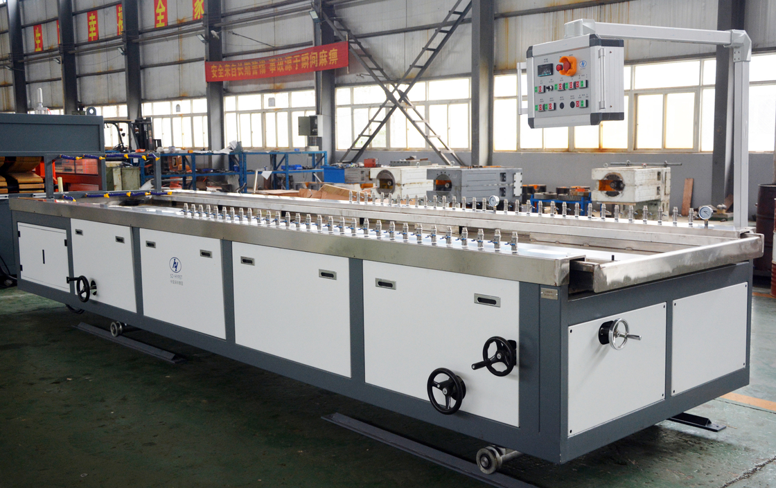 2200 / 2600mm PP Κούφιο Πίνακα Grid Machine 150kw Δύναμη PP Κούφιο Πίνακα Γραμμή Έκτασης