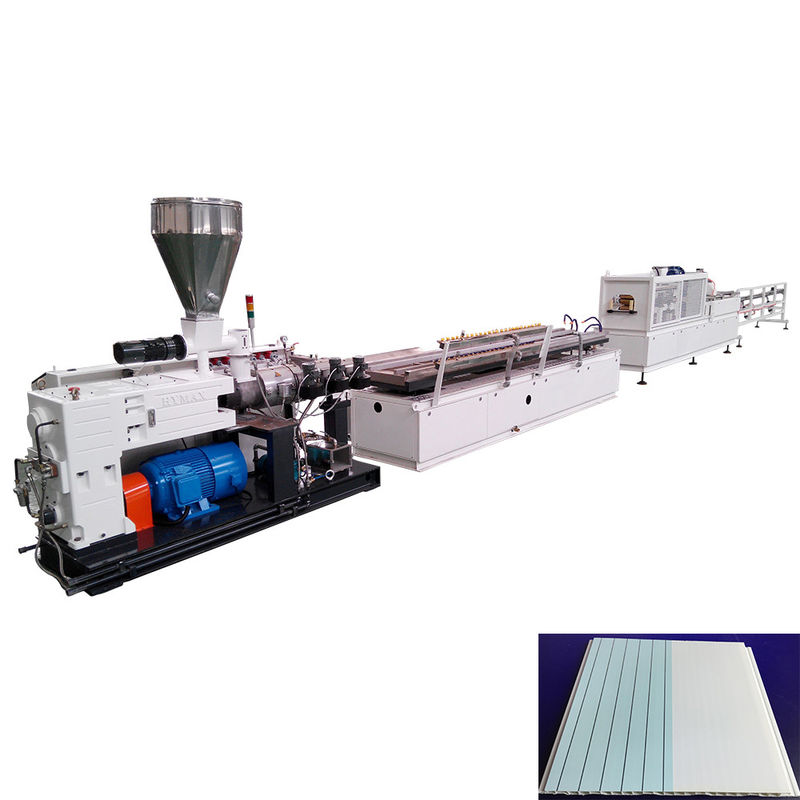 Μηχανή 600 mm ενσωματωμένου PVC οροφής WPC οροφής τοίχου κατασκευαστής Extruder ZS65/132